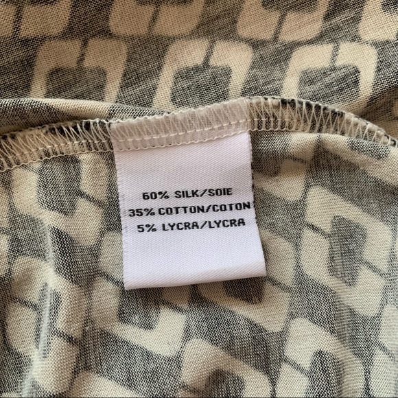 Unbranded patterned wrap dress - Picture 2 of 3